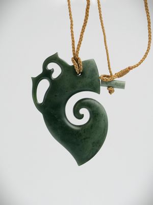 Moko Pounamu Manaia NZ Genuine Kawakawa Flower Greenstone - Motukarara