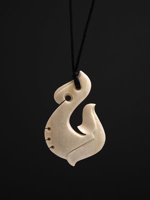 Moko Pounamu Hei Matau (Hook) Bone Carving - Onauku