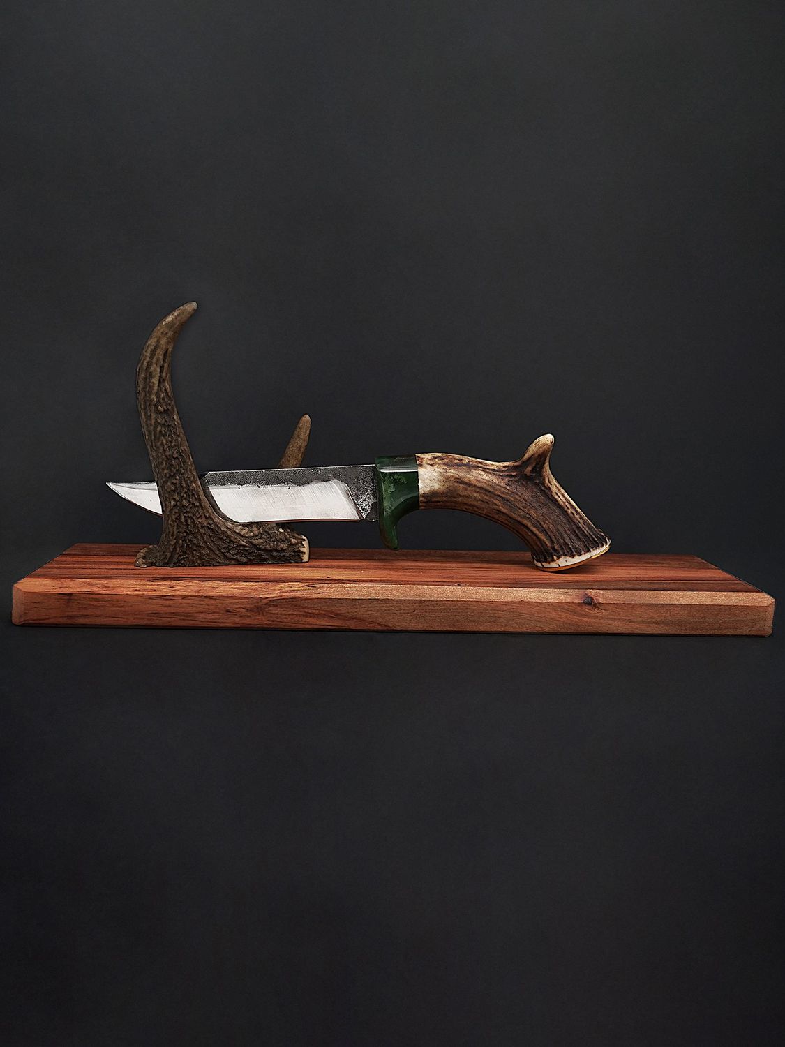 Moko Pounamu Knife Genuine NZ Kawakawa Greenstone, Deer Antler, Rimu - Kauauroa