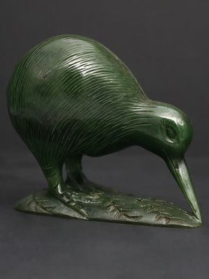 Moko Pounamu Kiwi Sculpture NZ Genuine Kawakawa Greenstone - Tawero