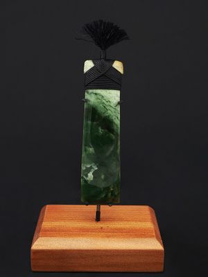 Moko Pounamu Toki NZ Genuine Marsden Flower Greenstone - Karori