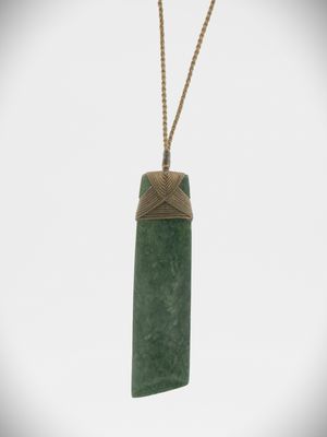 Moko Pounamu Angled Wave Toki NZ Genuine Kawakawa Greenstone - Parakao