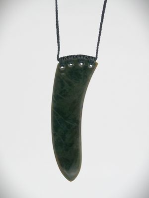 Moko Pounamu Rei Niho (tooth) NZ Genuine Inanga Greenstone - Ahuriri