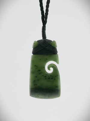 Moko Pounamu Toki NZ Genuine Kawakawa Greenstone - Onepu