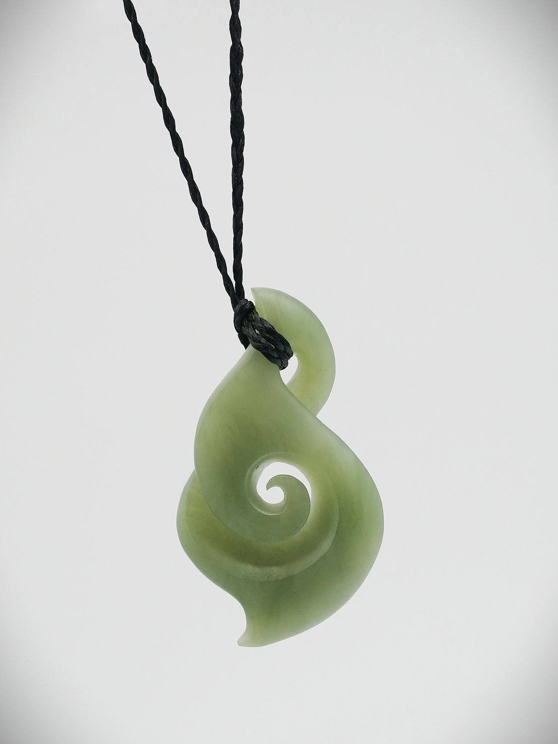 Moko Pounamu Single Pikorua with Koru NZ Genuine Inanga Greenstone - Te Araroa