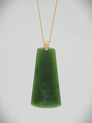 Moko Pounamu Toki NZ Genuine Kahurangi Flower Greenstone & 9ct Gold - Mairangi