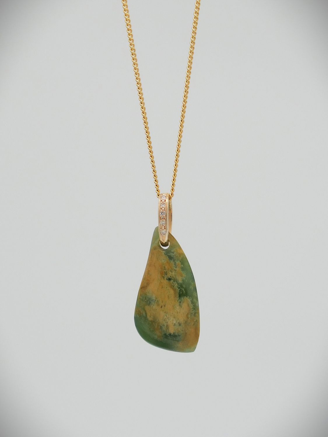 Moko Pounamu Kuru (Drop) NZ Genuine Marsden Flower Greenstone, 9ct Gold & Diamond Pendant - Waiariki