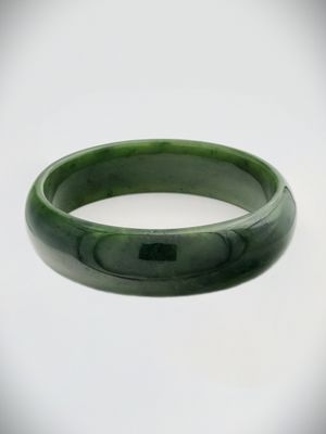 Moko Pounamu Solid Bangle NZ Genuine Kahurangi Greenstone - Karamatura
