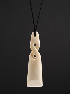 Moko Pounamu,  Toki Pikorua Bone Carving - Pukehuia