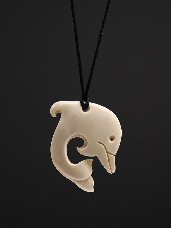 Moko Pounamu,  Dolphin Bone Carving - Horokiwi