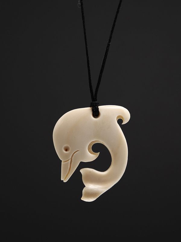 Moko Pounamu,  Dolphin Bone Carving - Maungaraki