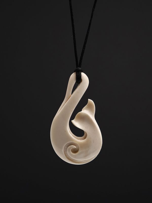 Moko Pounamu,  Hei Matau (Hook) Bone Carving - Pekanga