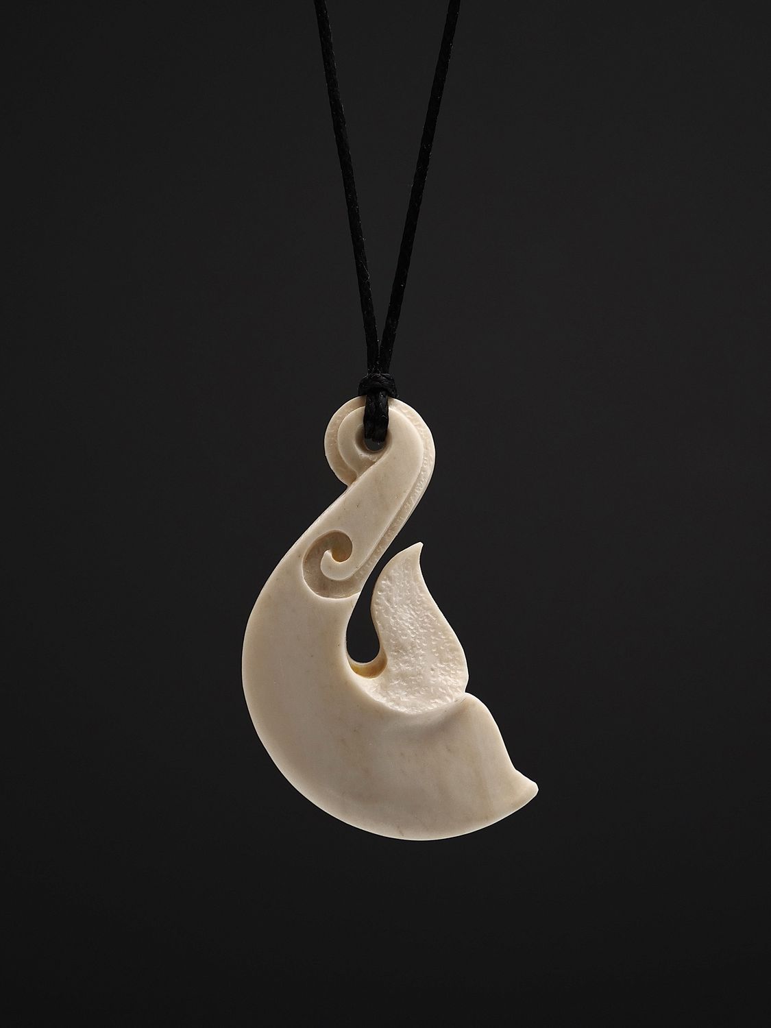 Moko Pounamu,  Hei Matau (Hook) Bone Carving - Te Omanga