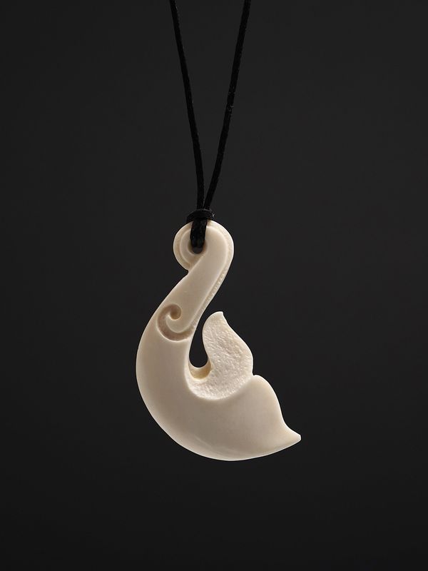 Moko Pounamu,  Hei Matau (Hook) Bone Carving - Moera