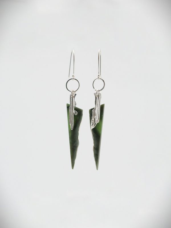 Moko Pounamu Ana Krakosky NZ Genuine Kawakawa Flower Greenstone and Sterling Silver Earrings 14461