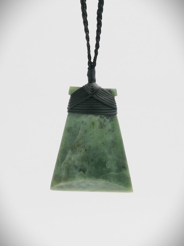 Moko Pounamu Toki NZ Genuine Inanga Flower Greenstone - Piha