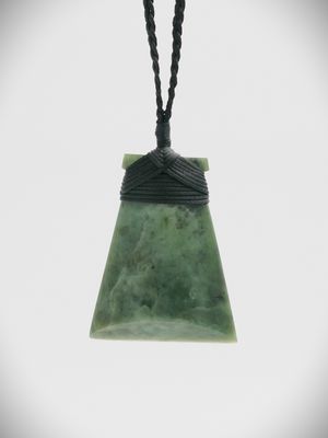 Moko Pounamu Toki NZ Genuine Inanga Flower Greenstone - Piha