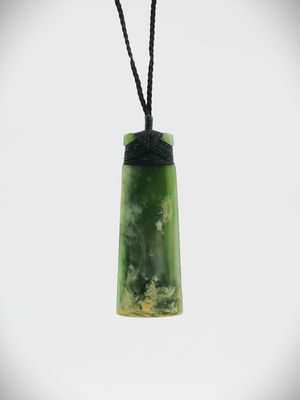 Moko Pounamu Toki NZ Genuine Kahurangi Flower Greenstone - Takapu