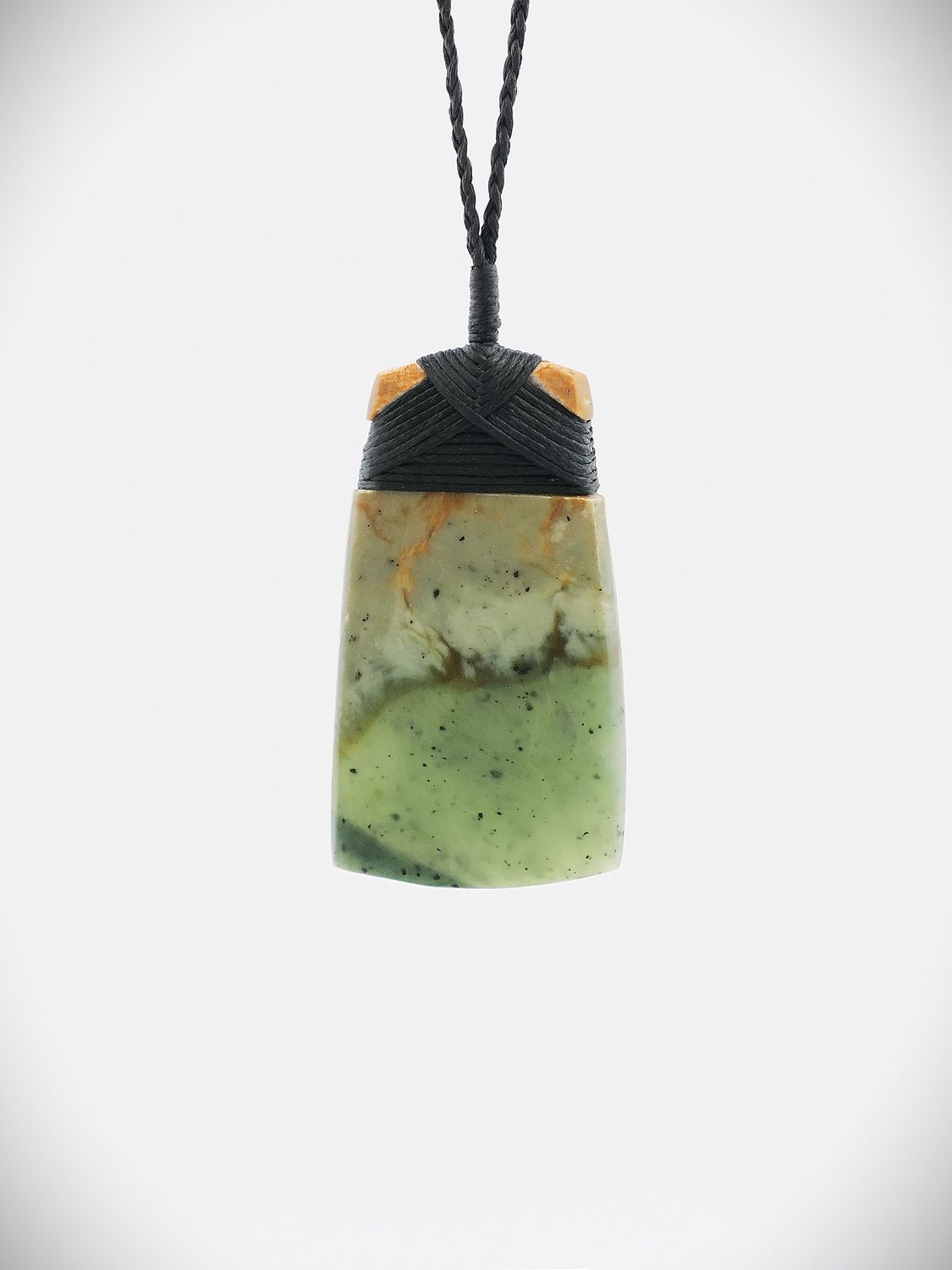 Moko Pounamu Toki NZ Genuine Kawakawa Flower Greenstone - Kuripuni