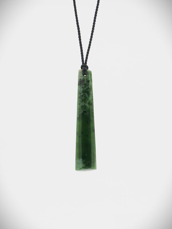 Moko Pounamu Kuru NZ Genuine Kawakawa Flower Greenstone - Waitahora