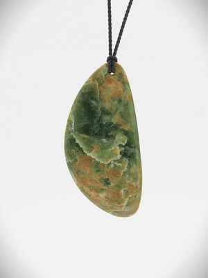 Moko Pounamu Roimata (Teardrop) NZ Genuine Marsden Flower Greenstone - Makotuku