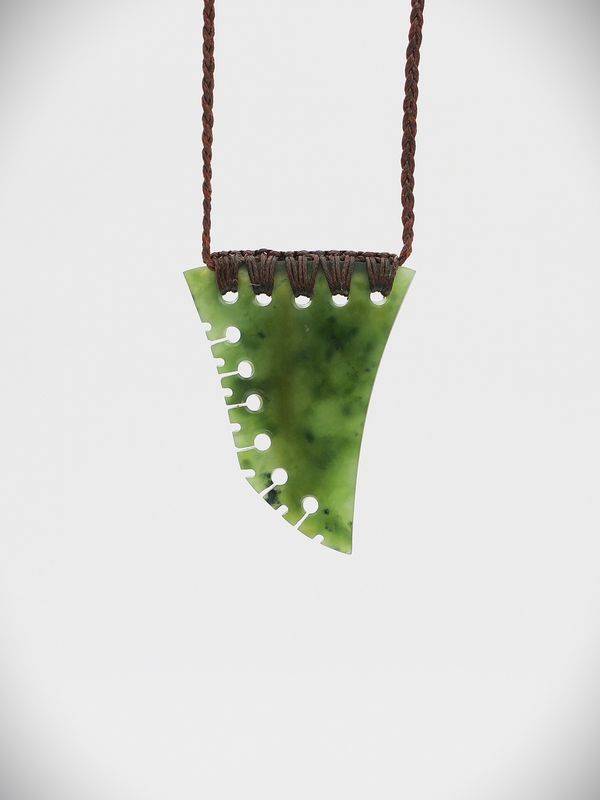 Moko Pounamu Notched Rei Niho (Tooth) NZ Genuine Kawakawa Greenstone - Maharakeke