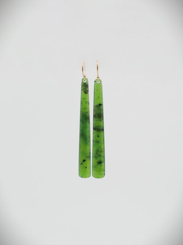 Moko Pounamu NZ Kahurangi Greenstone & 9ct Gold Earrings - Maraetotara