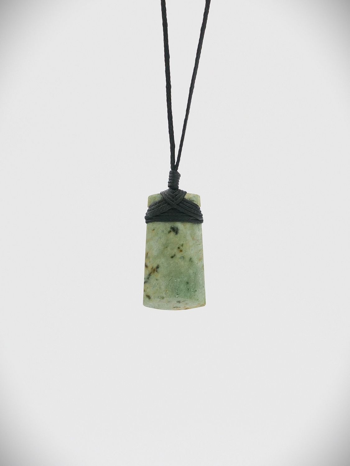 Moko Pounamu Pepe Toki NZ Genuine Kokopu Greenstone - Taipa