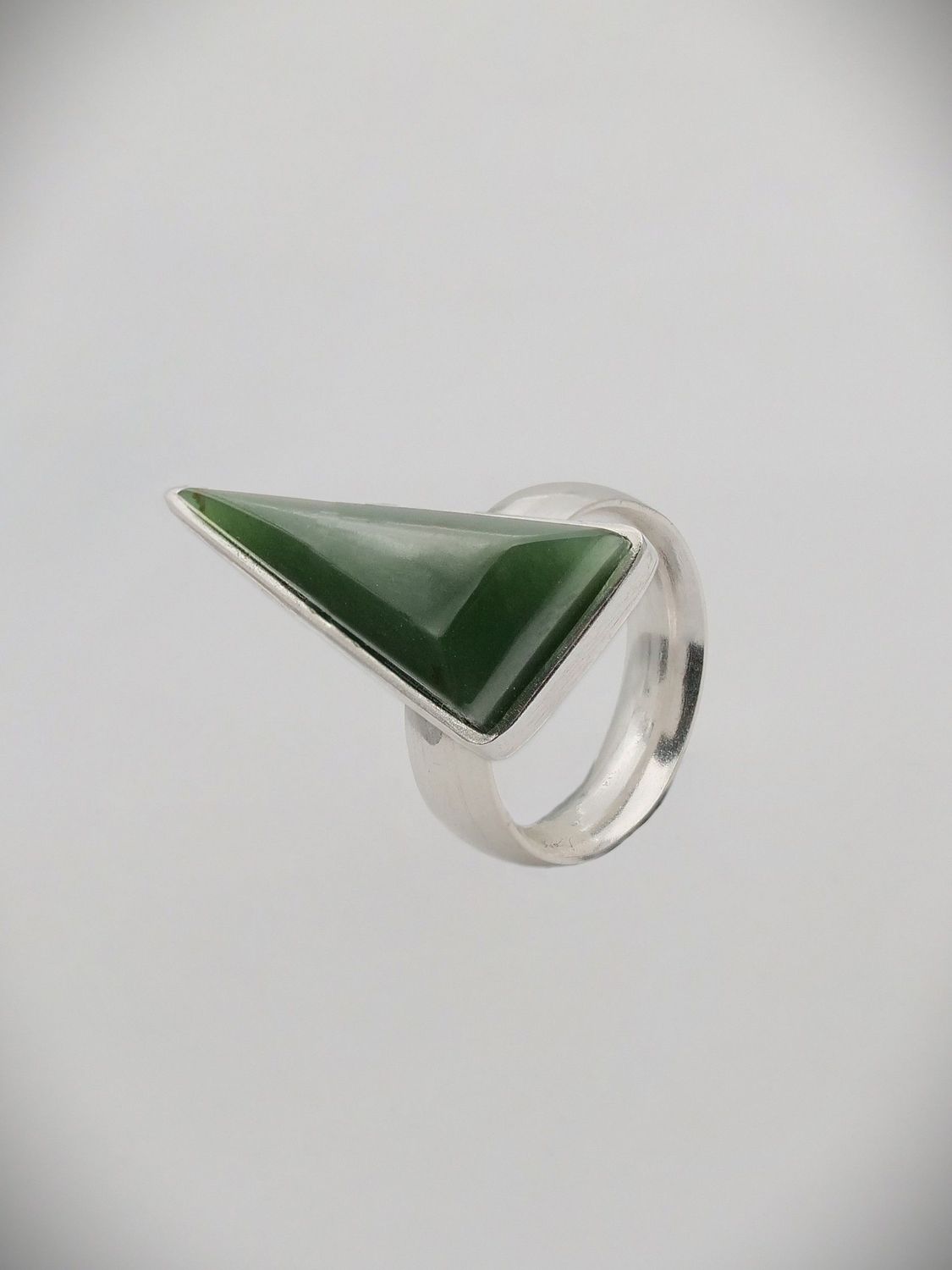Moko Pounamu Ana Krakosky NZ Genuine Kahurangi Greenstone & Sterling Silver Contemporary Triangle Ring - Wainamu