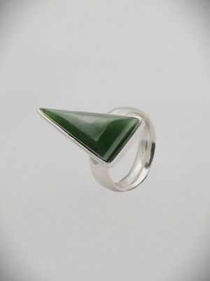 Moko Pounamu Ana Krakosky NZ Genuine Kahurangi Greenstone & Sterling Silver Contemporary Triangle Ring - Wainamu