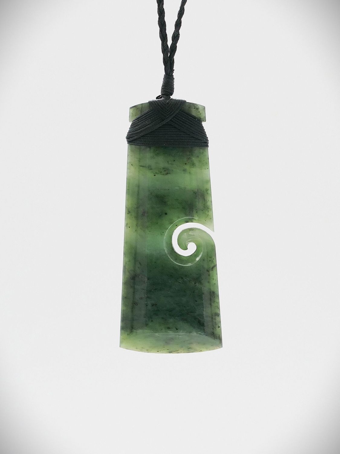 Moko Pounamu Toki NZ Genuine Kawakawa Greenstone - Makaretu