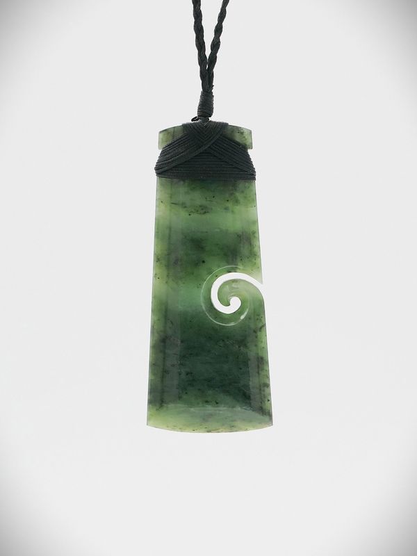 Moko Pounamu Toki NZ Genuine Kawakawa Greenstone - Makaretu