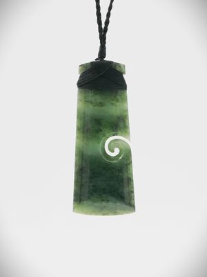 Moko Pounamu Toki NZ Genuine Kawakawa Greenstone - Makaretu