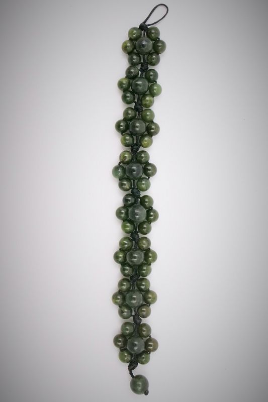 Moko Pounamu,  Nephrite Jade Bead Bracelet 05113