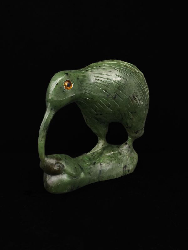 Moko Pounamu Kiwi Sculpture NZ Genuine Kawakawa Greenstone - Mangaweka