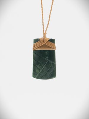 Moko Pounamu Toki NZ Genuine Kawakawa Flower Greenstone - Pahiatua