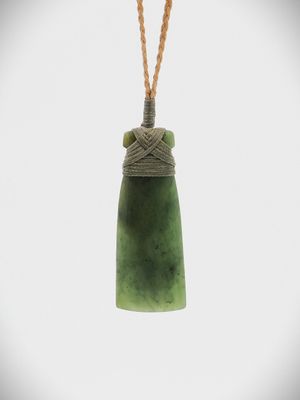 Moko Pounamu Toki NZ Genuine Kawakawa Greenstone - Oueroa