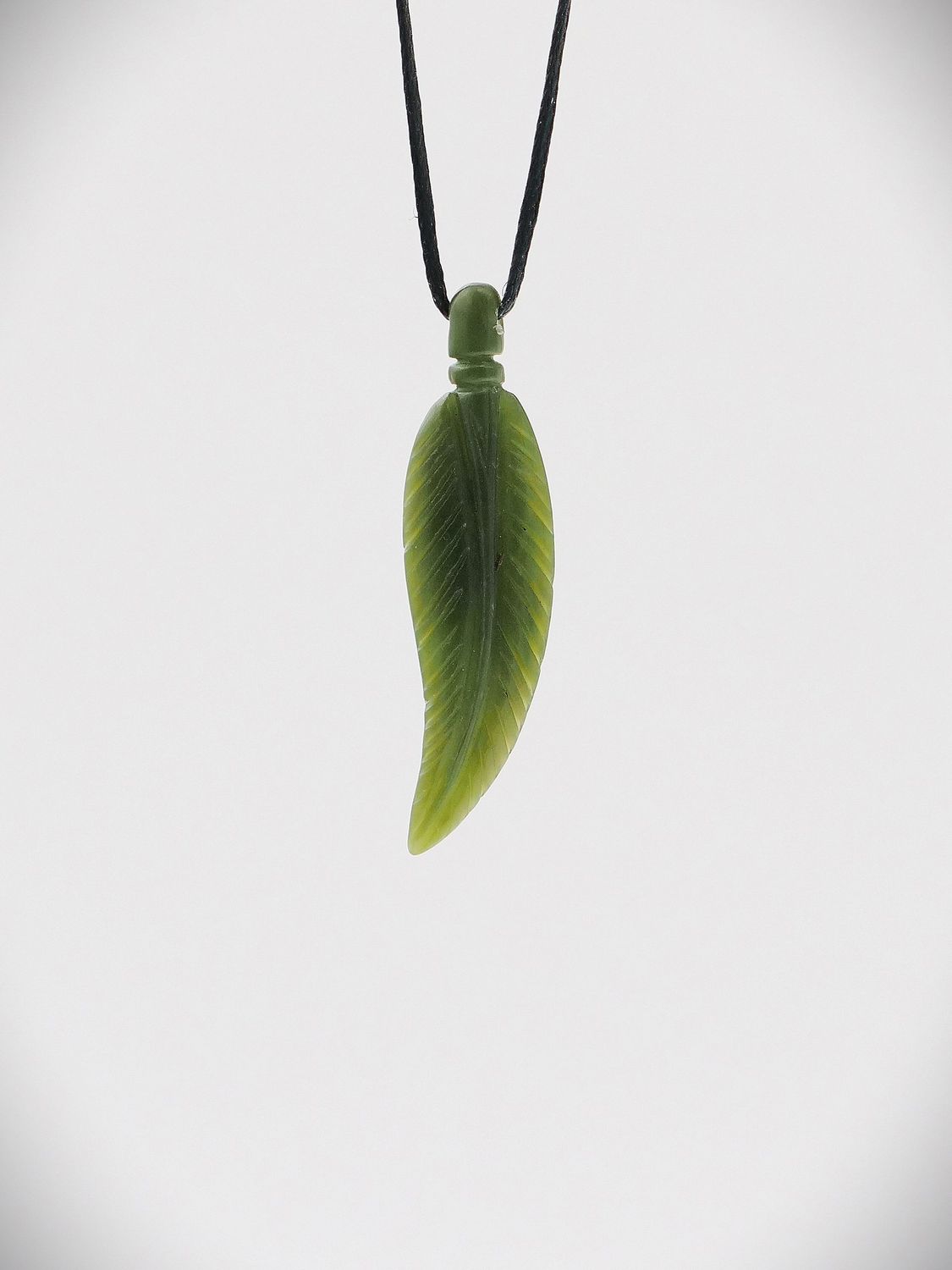 Moko Pounamu Artistic Leaf NZ Genuine Kawakawa Greenstone - Patoka