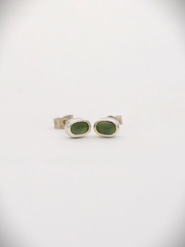 Moko Pounamu NZ Genuine Kahurangi Greenstone & Sterling Silver 7mm Oval Stud Earrings - Parinui