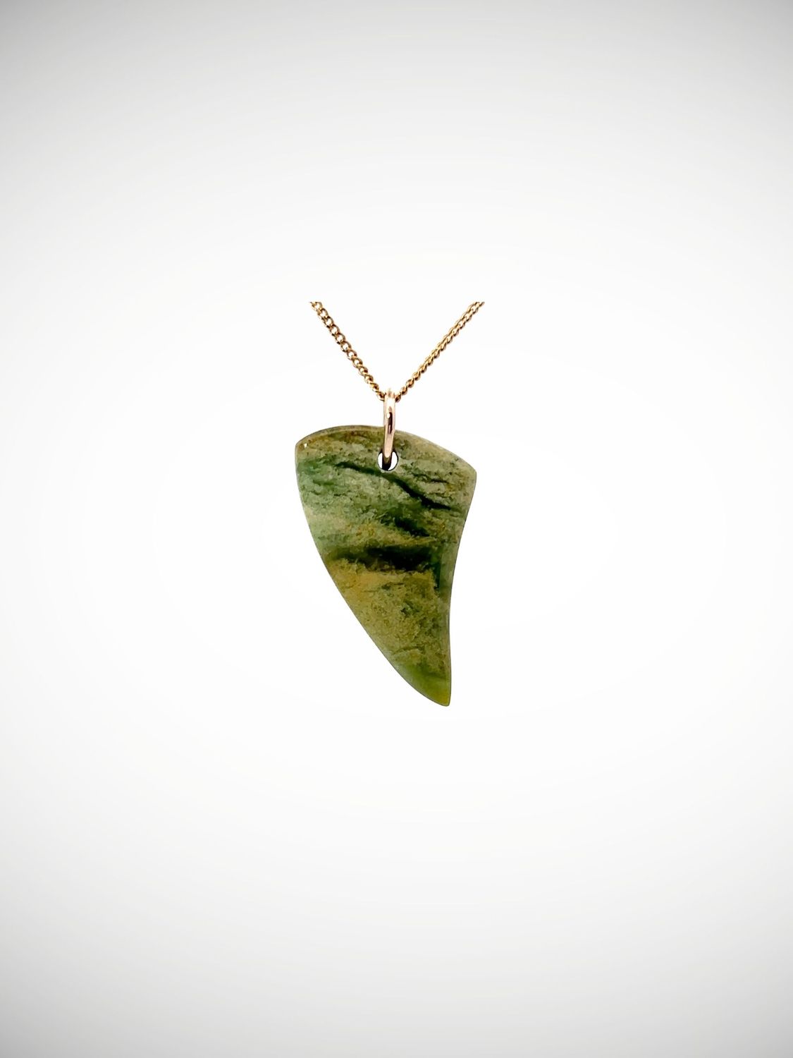 Moko Pounamu Rei Niho NZ Genuine Kahotea Greenstone & 9ct Gold - Kapao