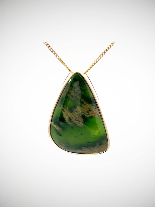 Moko Pounamu Slider NZ Genuine Kawakawa Flower Greenstone & 9ct Gold - Hunaiti