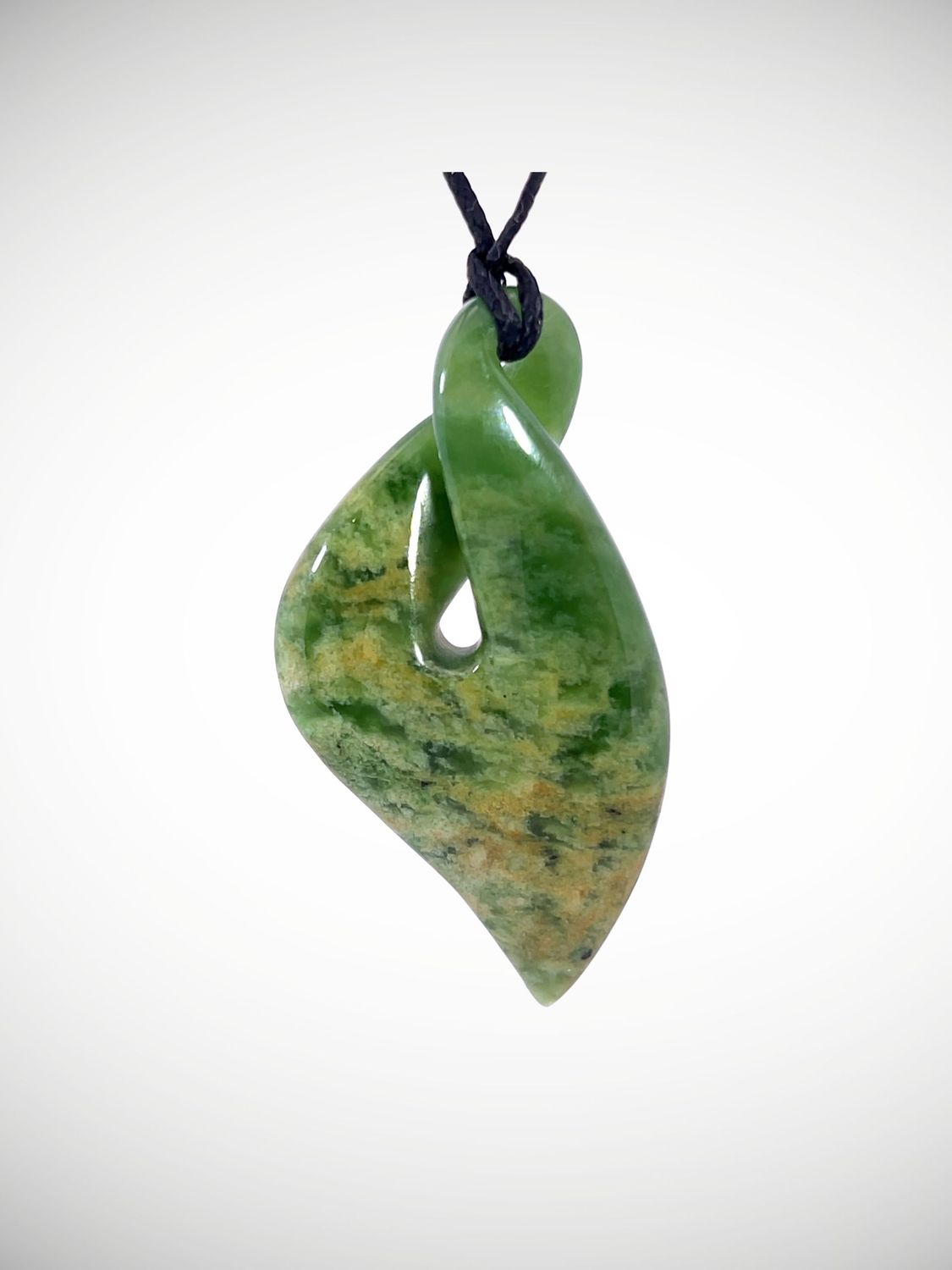 Moko Pounamu Pikorua (Twist) NZ Genuine Kahurangi Flower Greenstone - Owhio