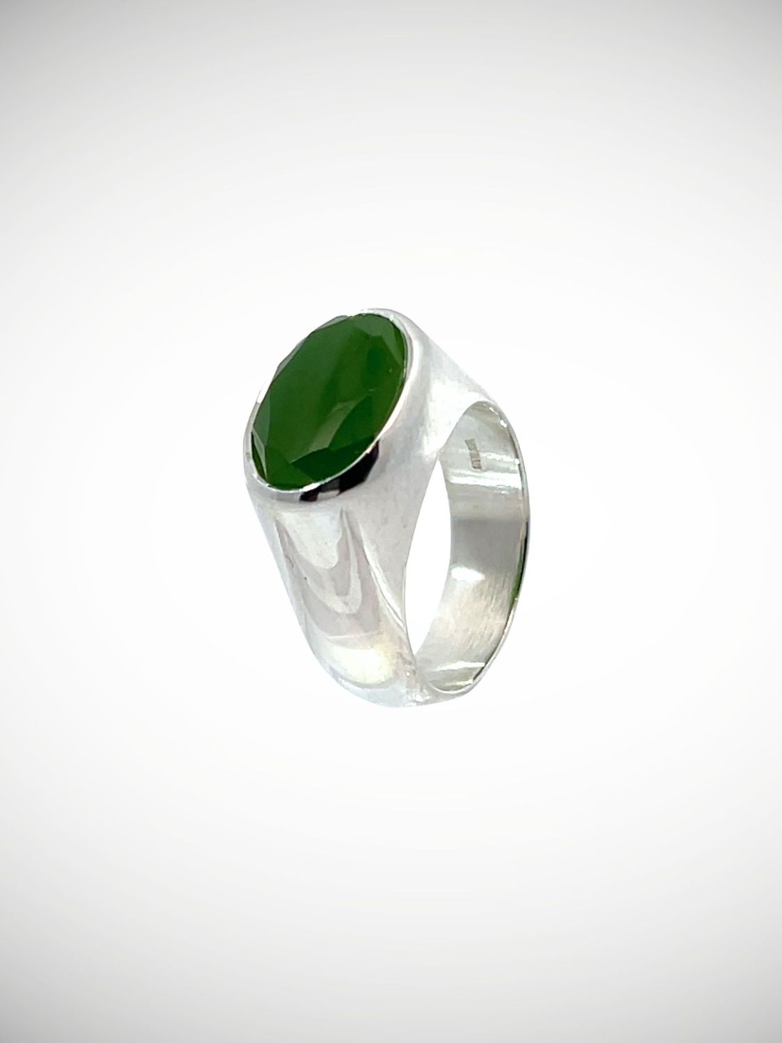 Moko Pounamu Jewellery NZ Genuine Faceted Medium Oval Cut Kawakawa Pounamu & Sterling Silver Ring - Te Papakini