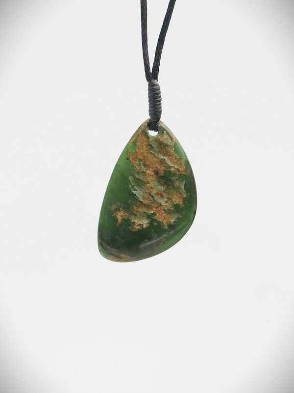 Moko Pounamu Worry Stone NZ Genuine Marsden Flower Greenstone - Tahora
