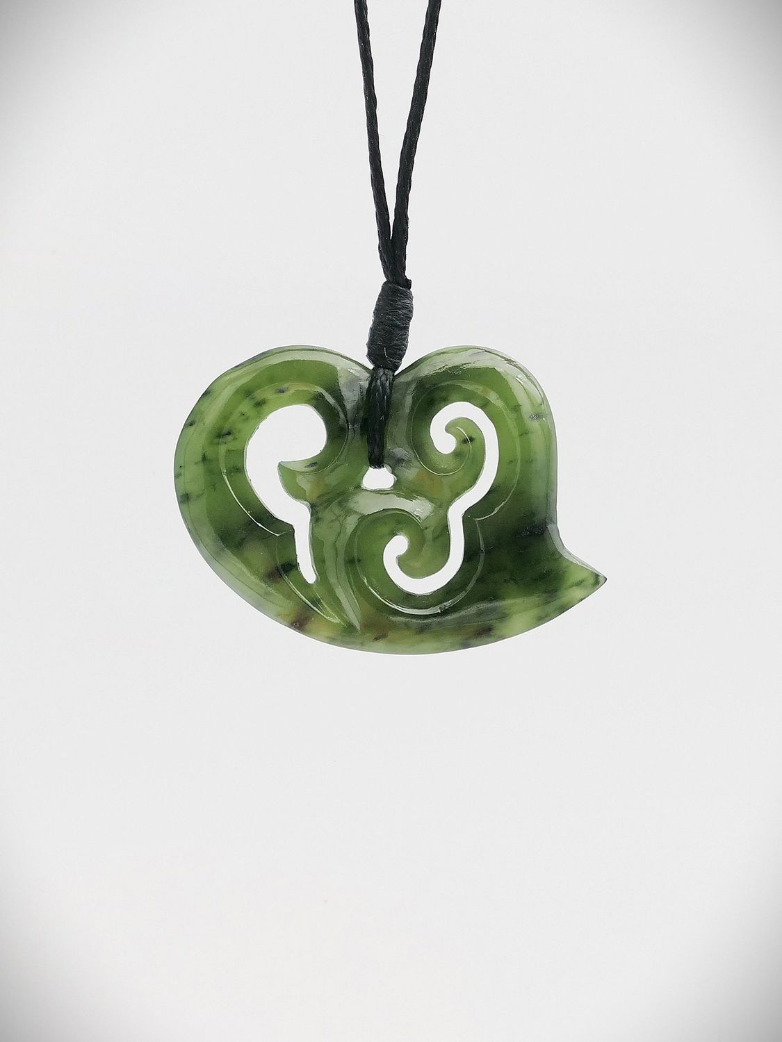 Moko Pounamu Heart NZ Genuine Kawakawa Greenstone - Taramoa