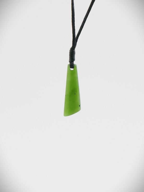 Moko Pounamu Kuru NZ Genuine Kahurangi Greenstone - Makakahi