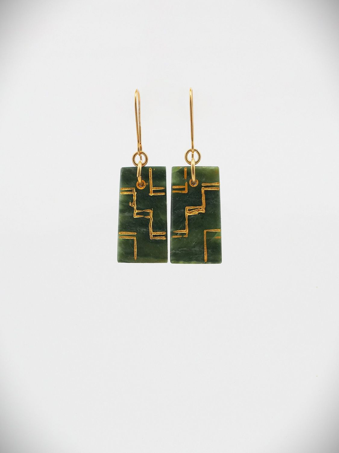 Moko Pounamu Ana Krakosky NZ Genuine Kawakawa Greenstone &  Gold Accent Earrings - Poutama