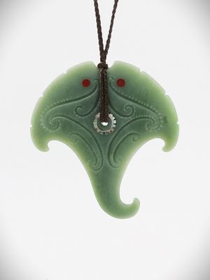Moko Pounamu Manta Ray NZ Genuine Inanga Greenstone - Mokaikai