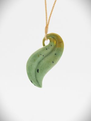 Moko Pounamu Artistic Leaf NZ Genuine Auhunga Flower Greenstone - Taharua