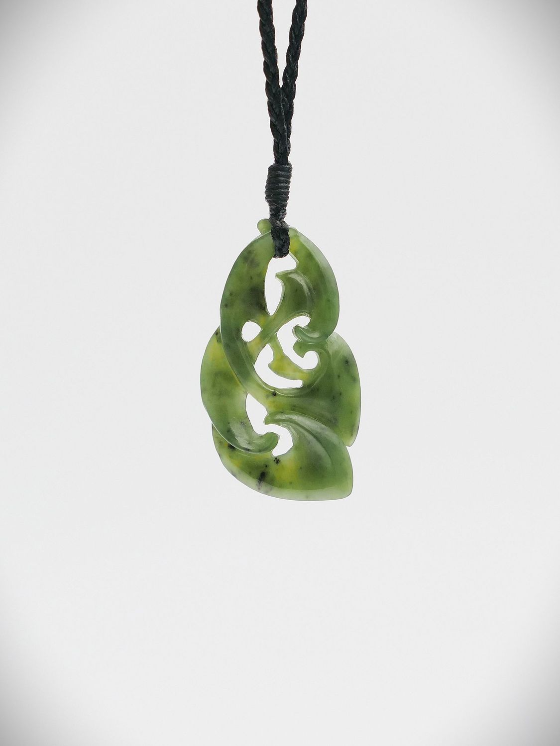 Moko Pounamu Seaweed NZ Genuine Kawakawa Greenstone - Puketapu